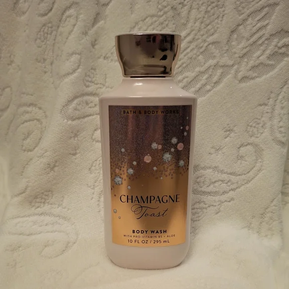 Bath And Body Works Beauty BUNDLE 4 Pc. - Picture 7 of 10